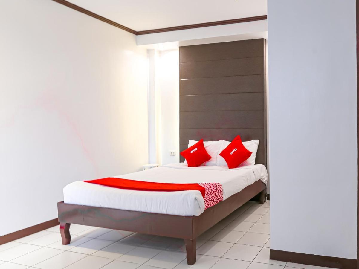 Oyo 759 Royal South Garden Suites 따가이따이 외부 사진